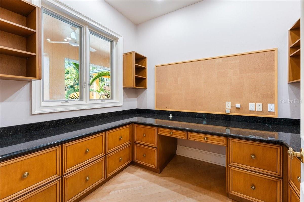 BELLA WOODS IN UNIT 32 - Residential