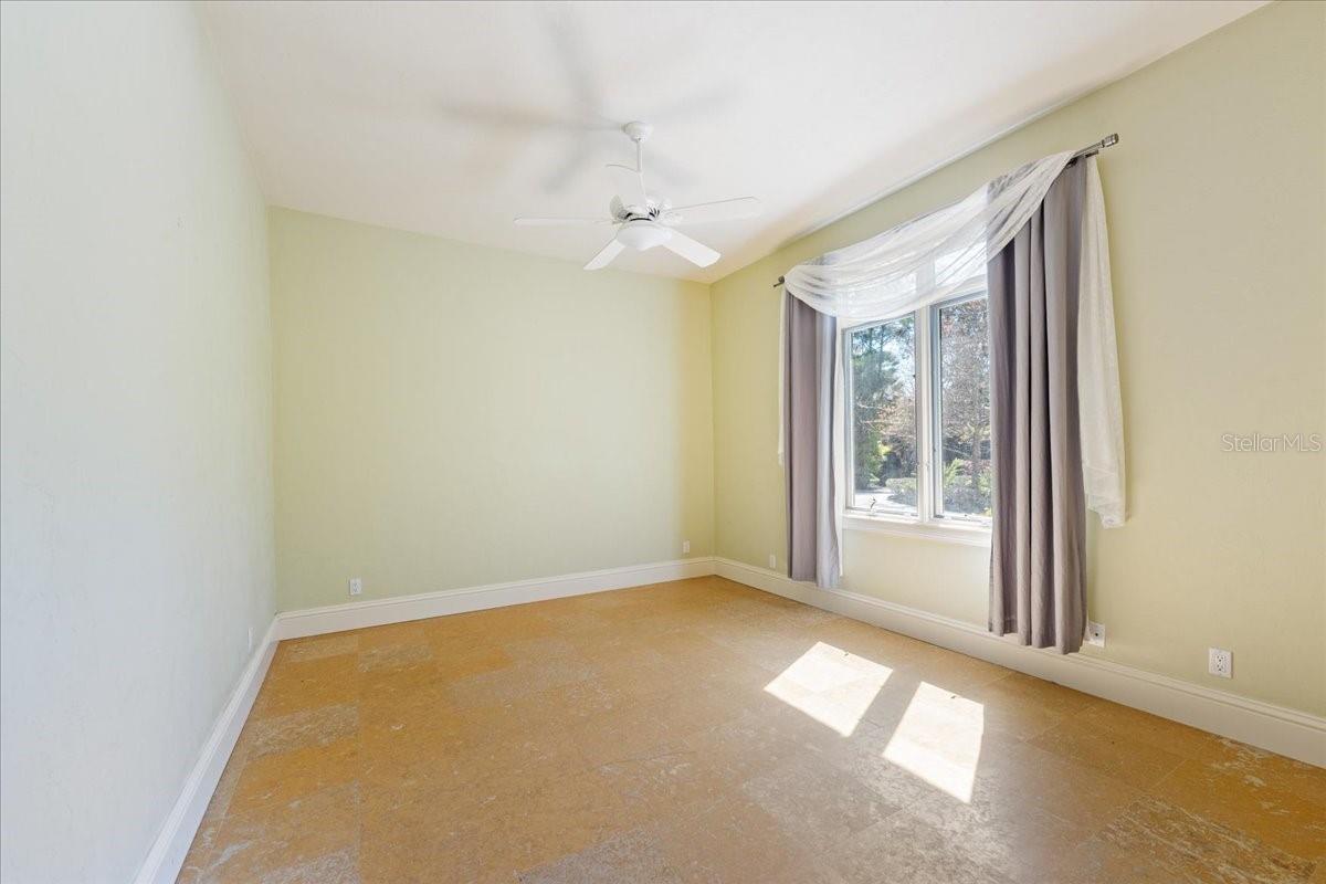 BELLA WOODS IN UNIT 32 - Residential