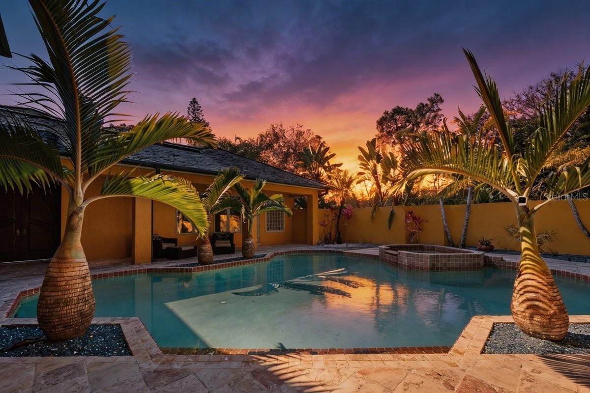 BELLA WOODS IN UNIT 32 - Residential