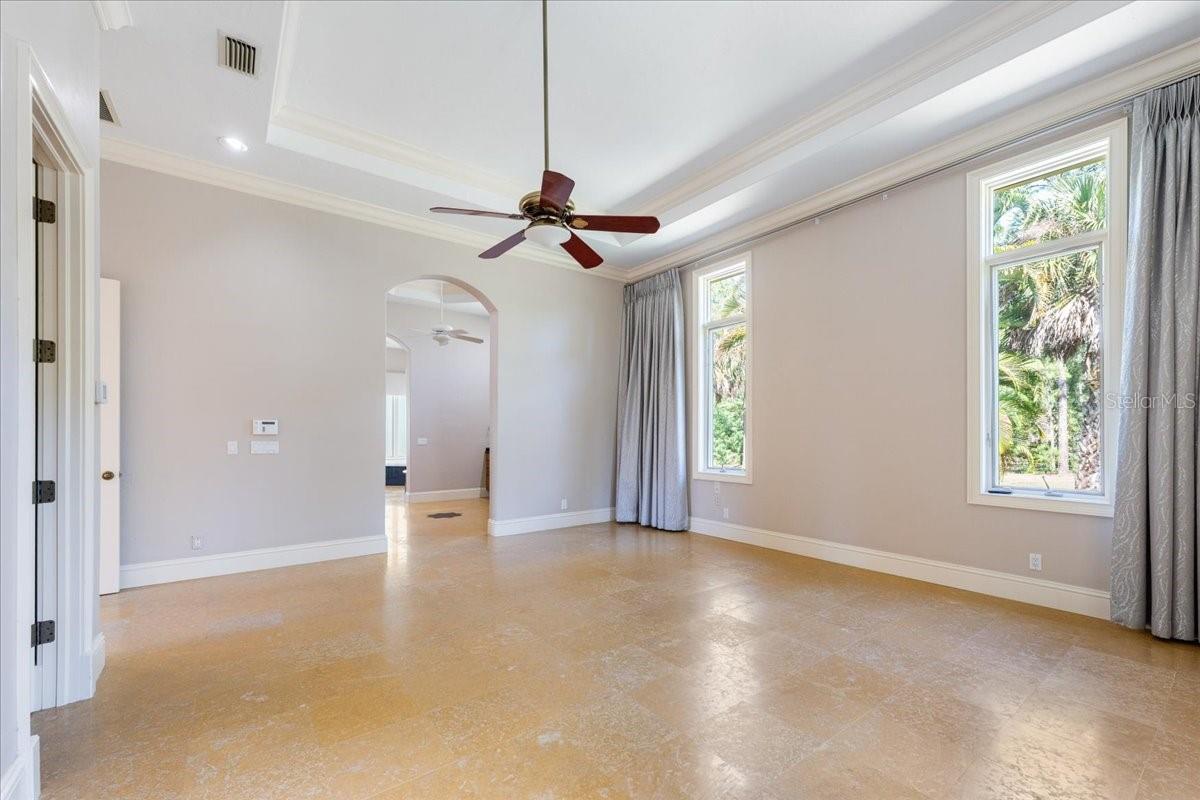 BELLA WOODS IN UNIT 32 - Residential