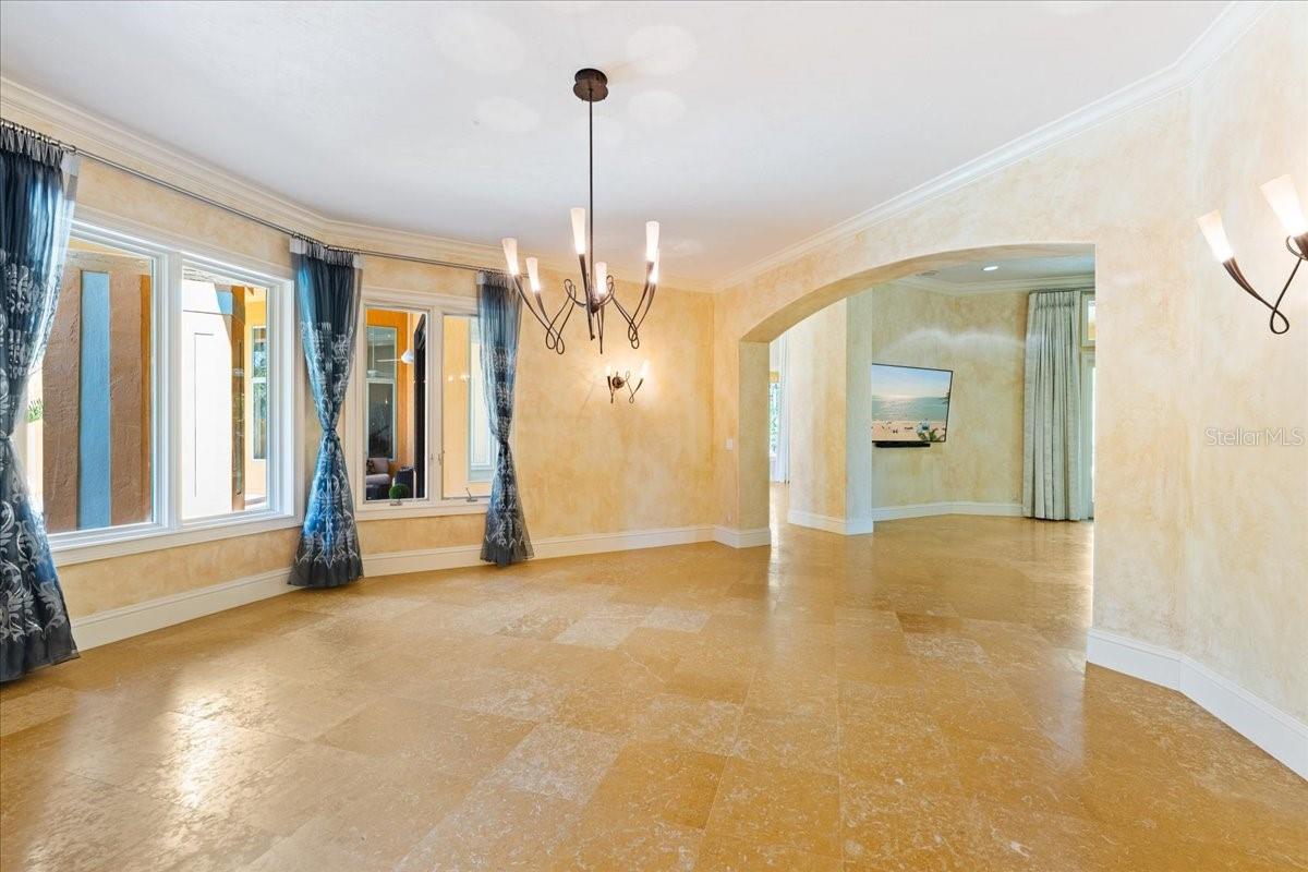 BELLA WOODS IN UNIT 32 - Residential