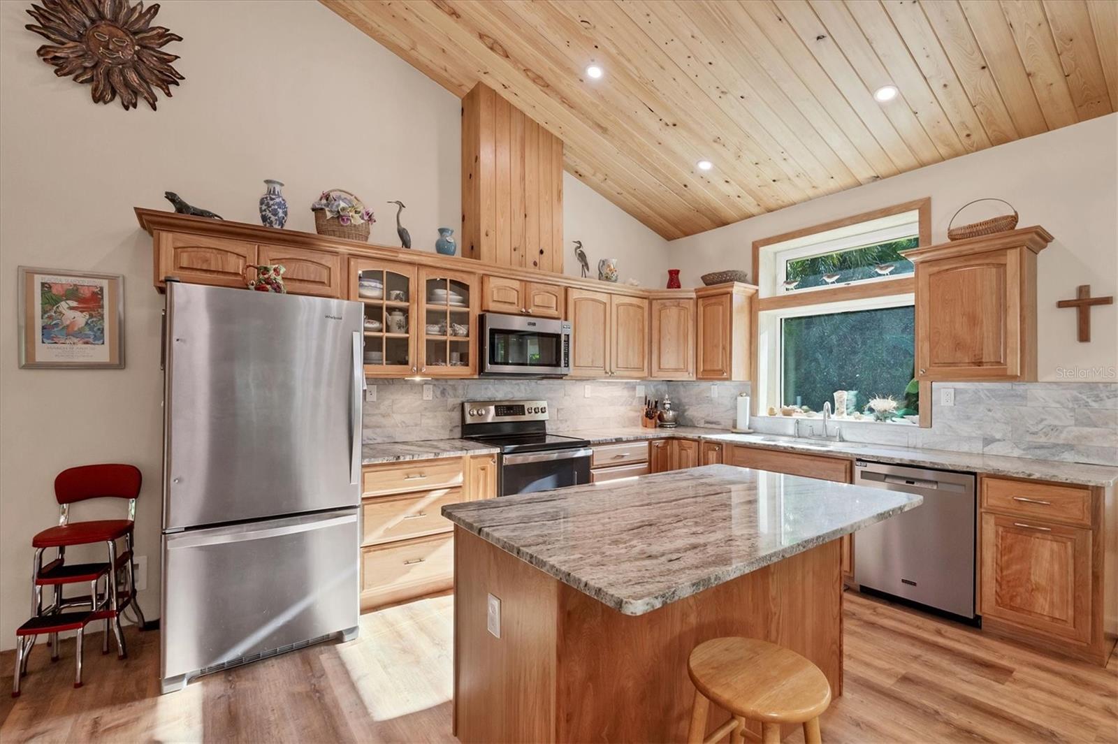 ARTIST ACRES - Residential