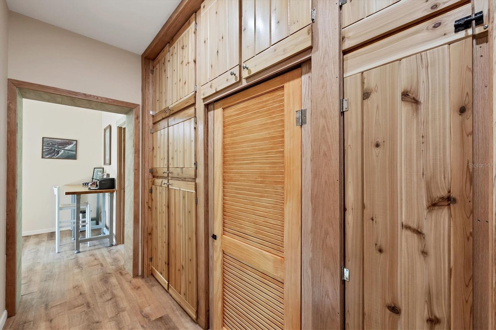ARTIST ACRES - Residential