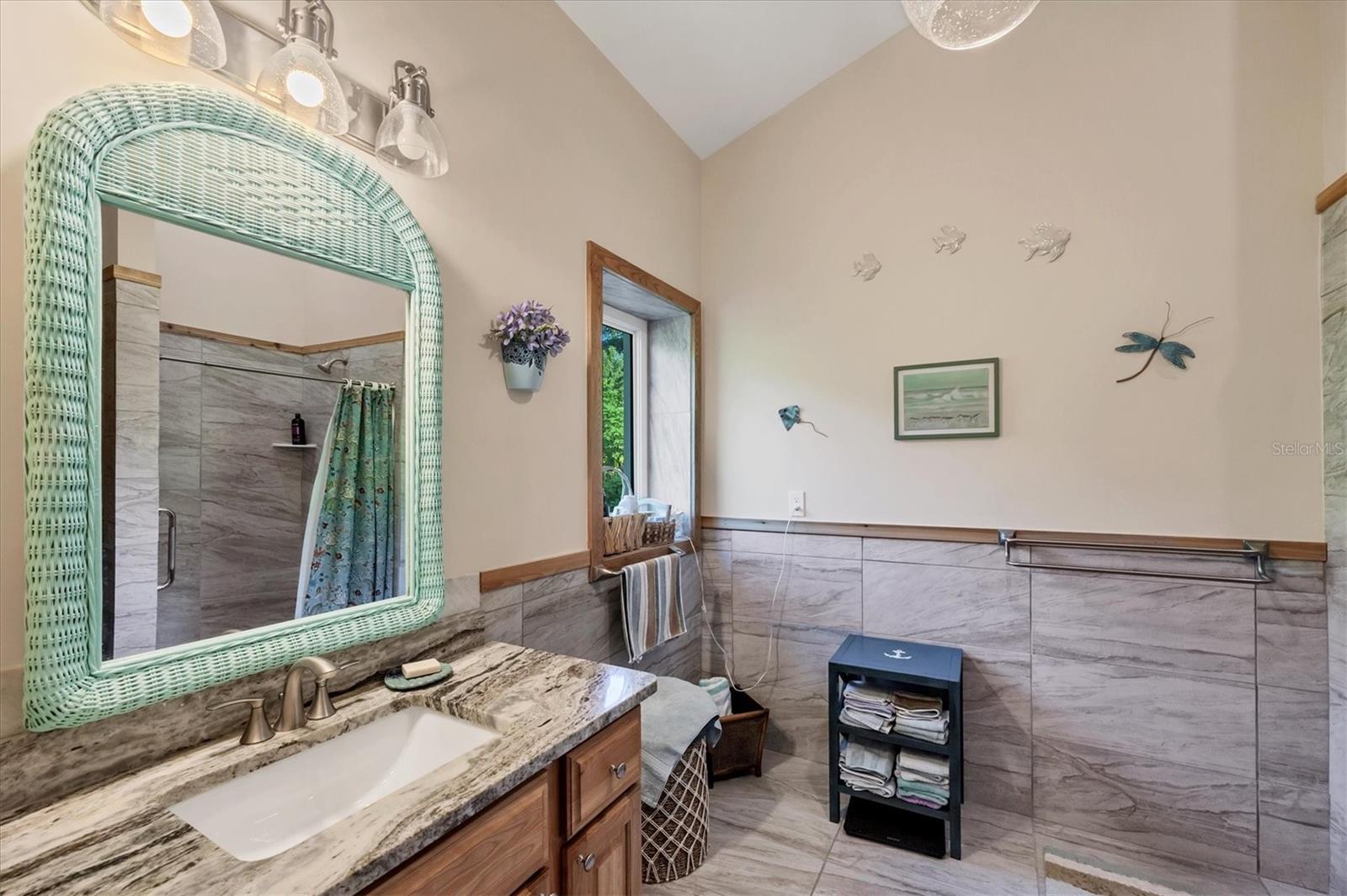ARTIST ACRES - Residential