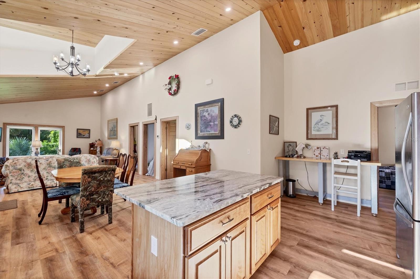 ARTIST ACRES - Residential