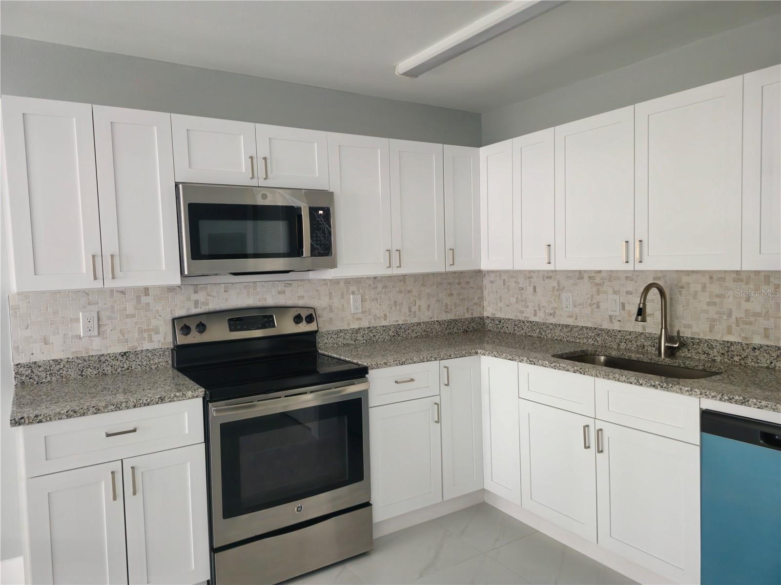 WALDEN PALMS CONDO - Residential Lease