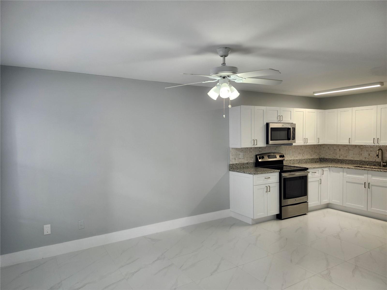 WALDEN PALMS CONDO - Residential Lease