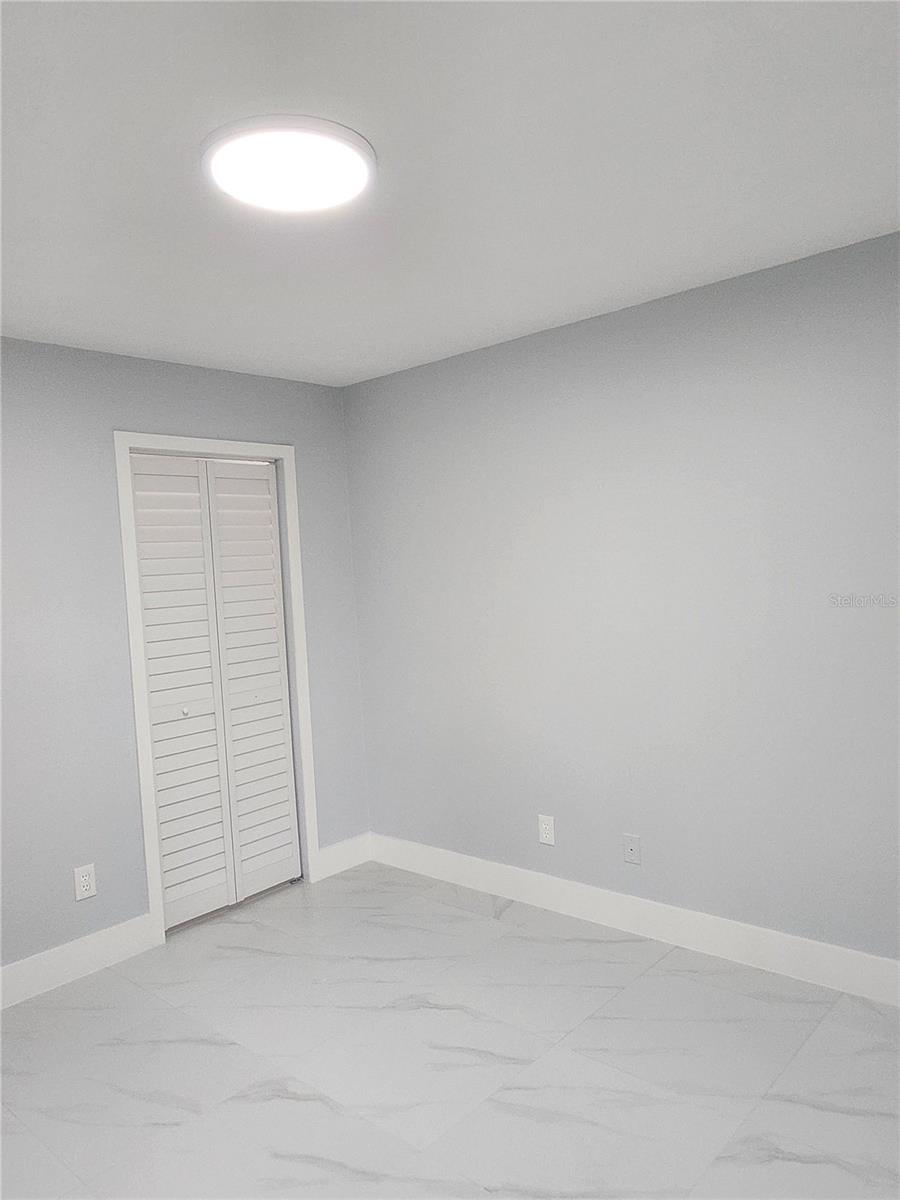 WALDEN PALMS CONDO - Residential Lease