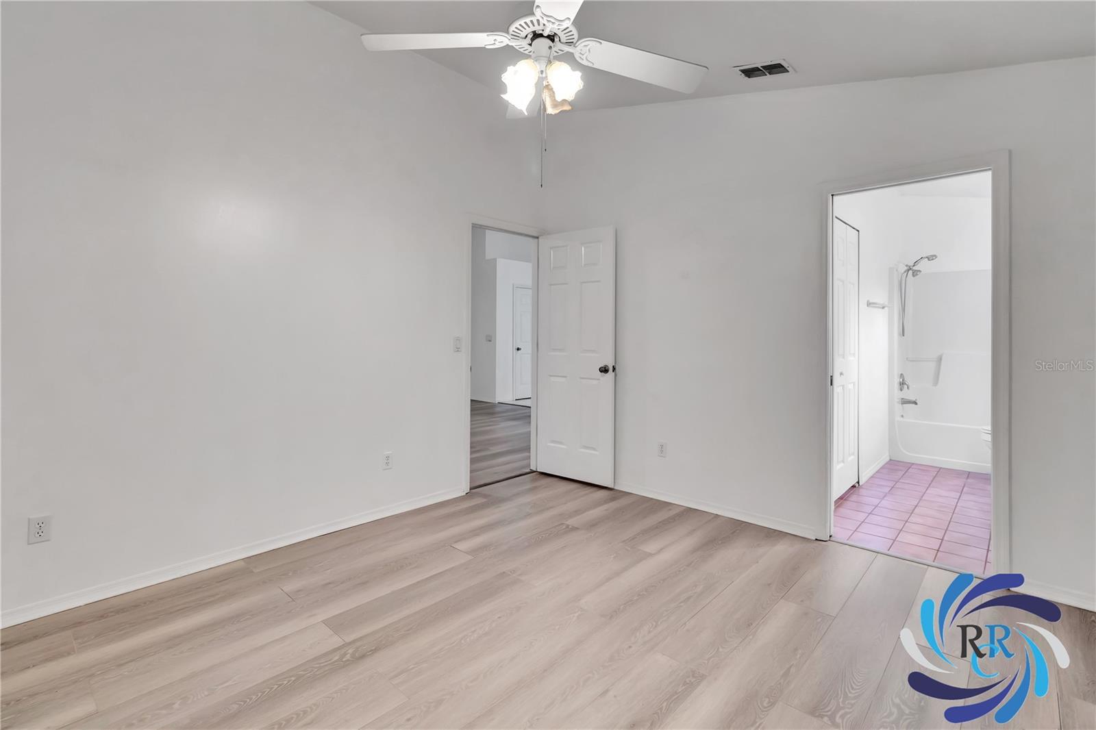 TAVARES WOODS ON LAKE ELSIE LT 01 ORB 1365 PG 1301 - Residential