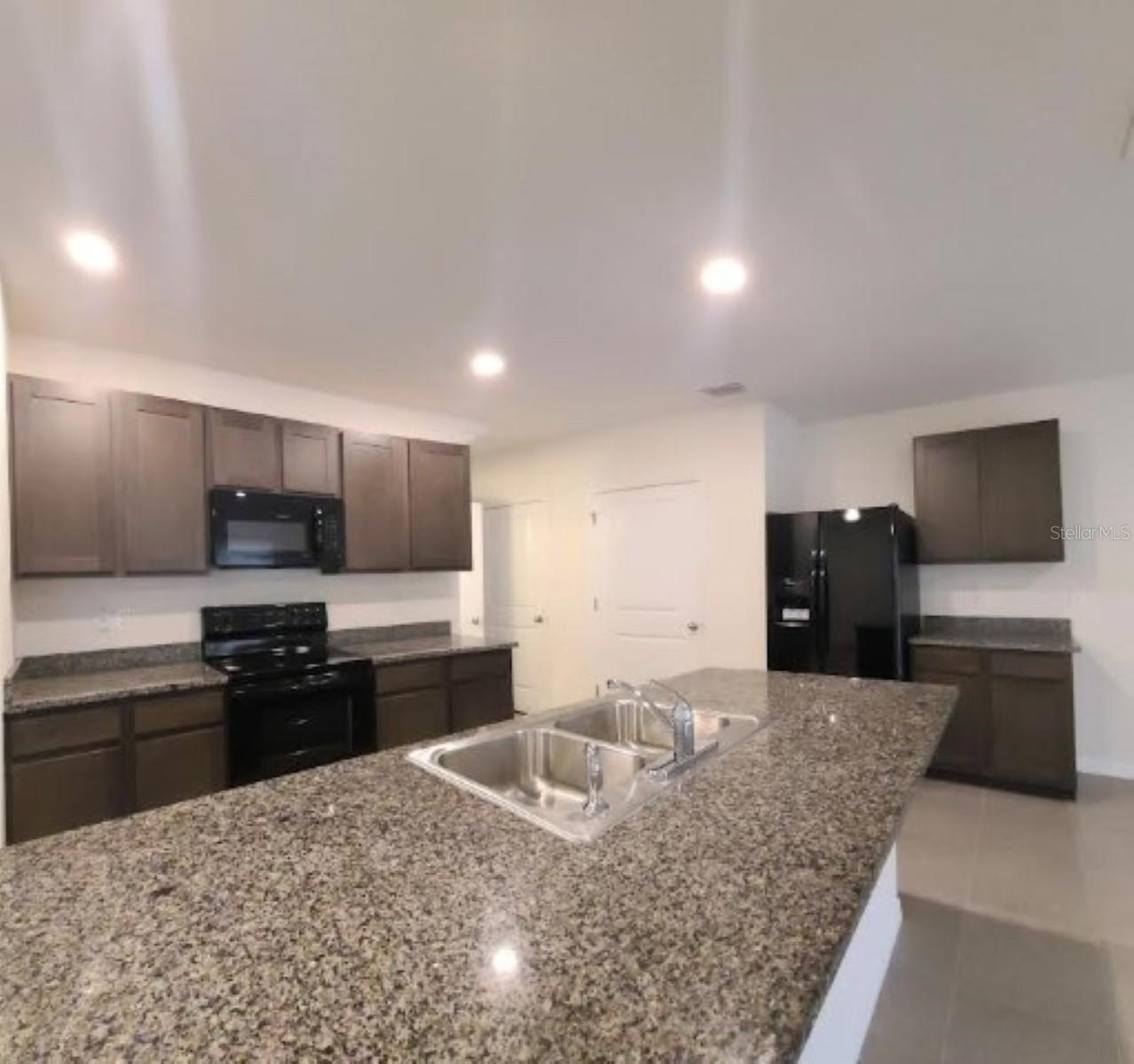 SOUTH BRANCH PRESERVE 1 - Residential Lease