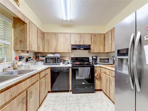 Tiny photo for 8665 SW 94th Street #B, Ocala, FL 34481 (MLS # OM731150)