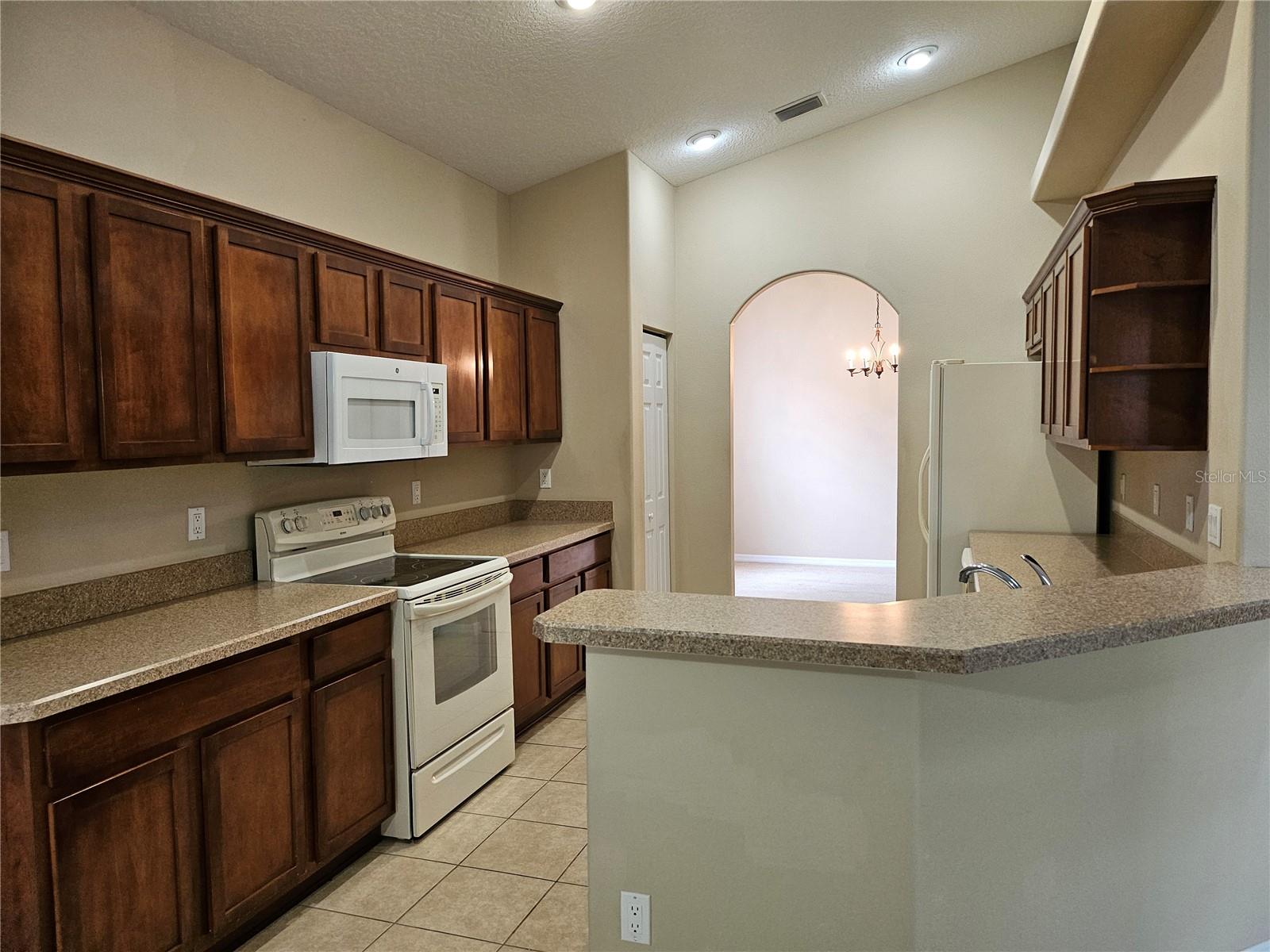 RIVERGATE PH I SUB - Residential Lease