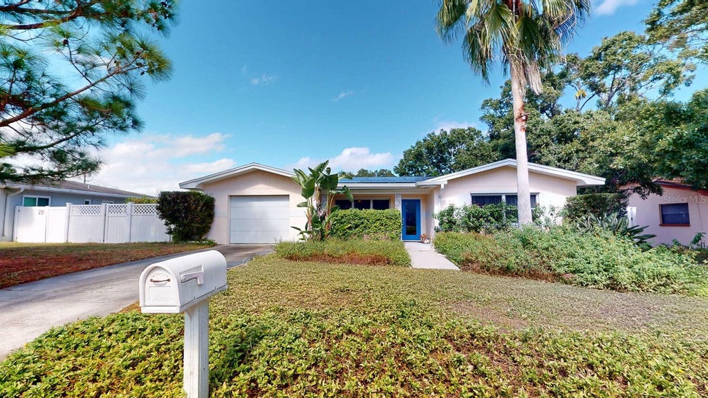 Photo of 1618 Tuscola Road, Clearwater, FL 33756 (MLS # TB8561939)