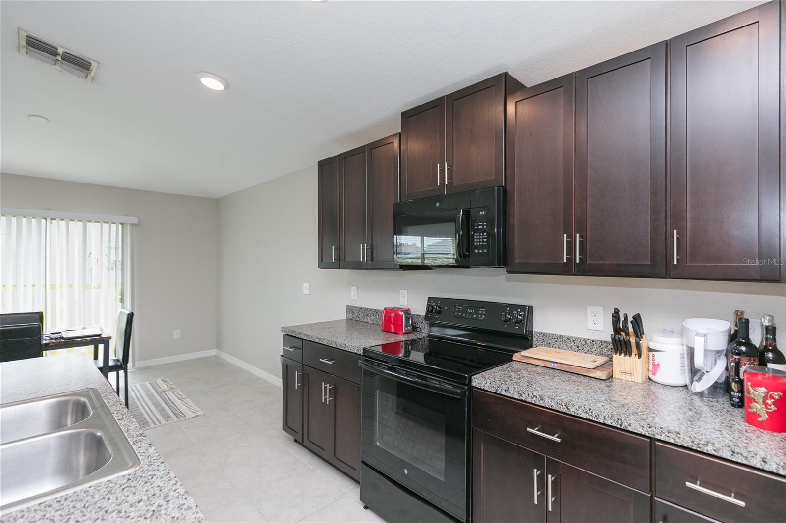SOUTH FORK TR V PH 1 - Residential