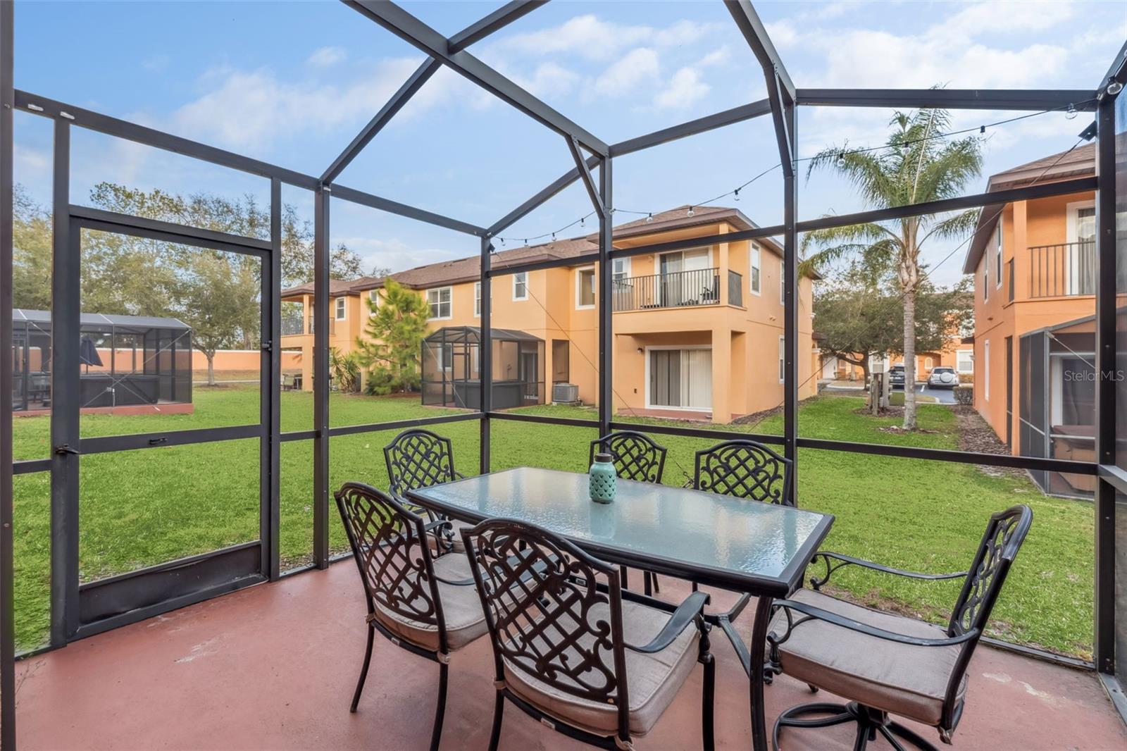 REGAL OAKS AT OLD TOWN - Residential