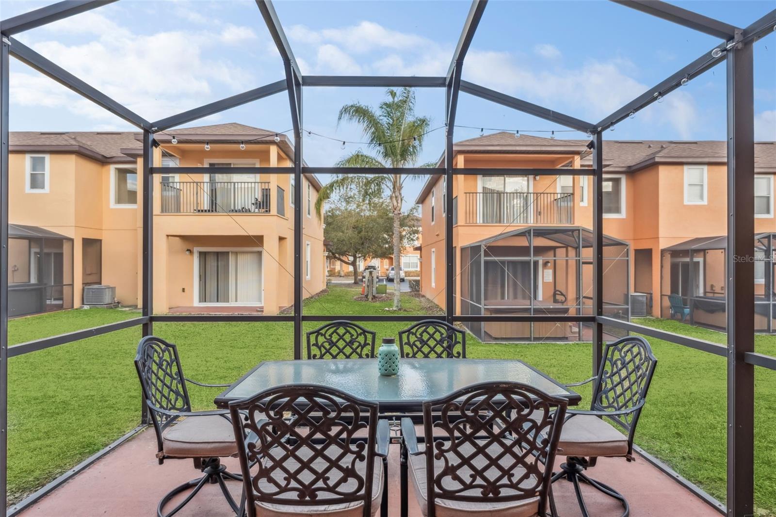 REGAL OAKS AT OLD TOWN - Residential