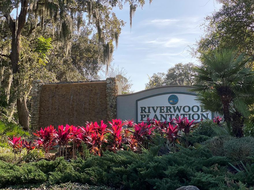 Last chance to build your DREAM home in Riverwood Plantation, what many call the premier school section in Port Orange! Gorgeous, treed large lot on quiet cul de sac. This neighborhood, from the very front entrance, has stately grandfather oak trees and fountains and feature community centers, pools and tennis courts. Less than 1 minute to launch your boat, canoe, paddle board or kayak into beautiful Spruce Creek. Perfect spot for fishing. This is a MUST SEE -- bring your binoculars...!; Cleared: No