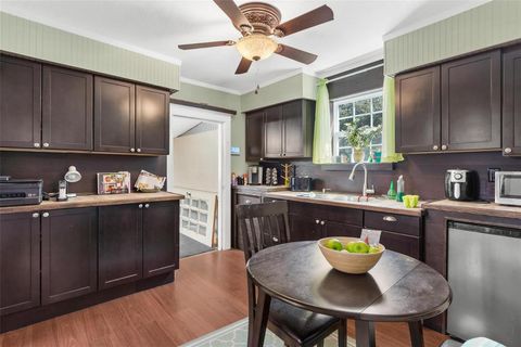 Tiny photo for 1024 W Main Street, Leesburg, FL 34748 (MLS # G5102105)