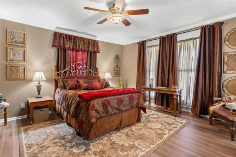 Tiny photo for 1024 W Main Street, Leesburg, FL 34748 (MLS # G5102105)