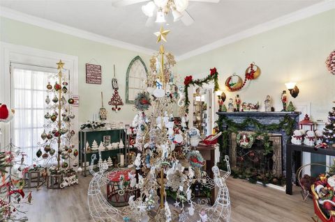 Tiny photo for 1024 W Main Street, Leesburg, FL 34748 (MLS # G5102105)