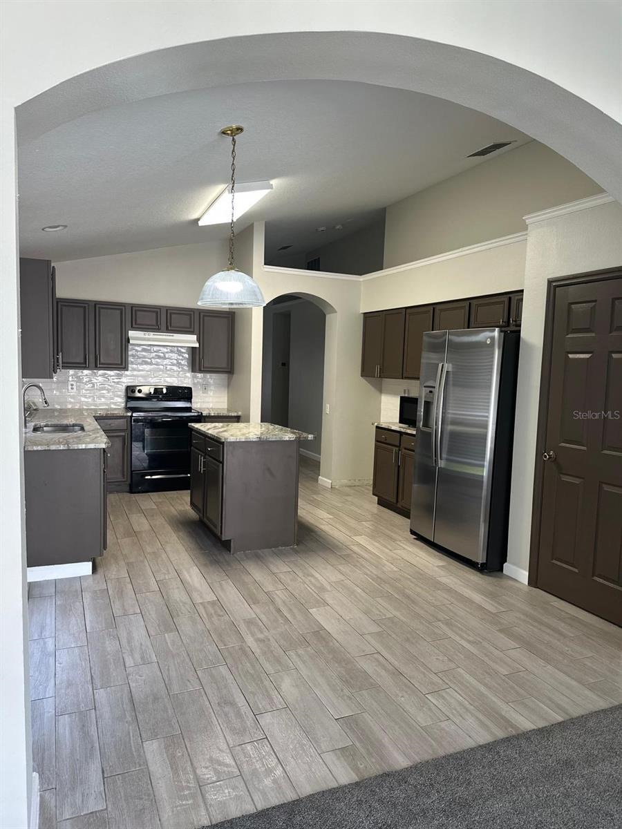 RIVERS POINTE - Residential