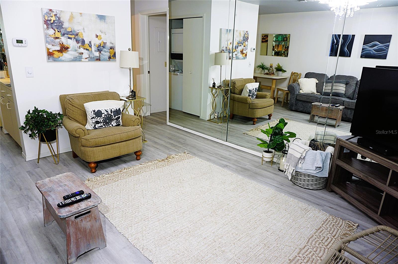 2210 VISTA DEL SOL CONDO 520