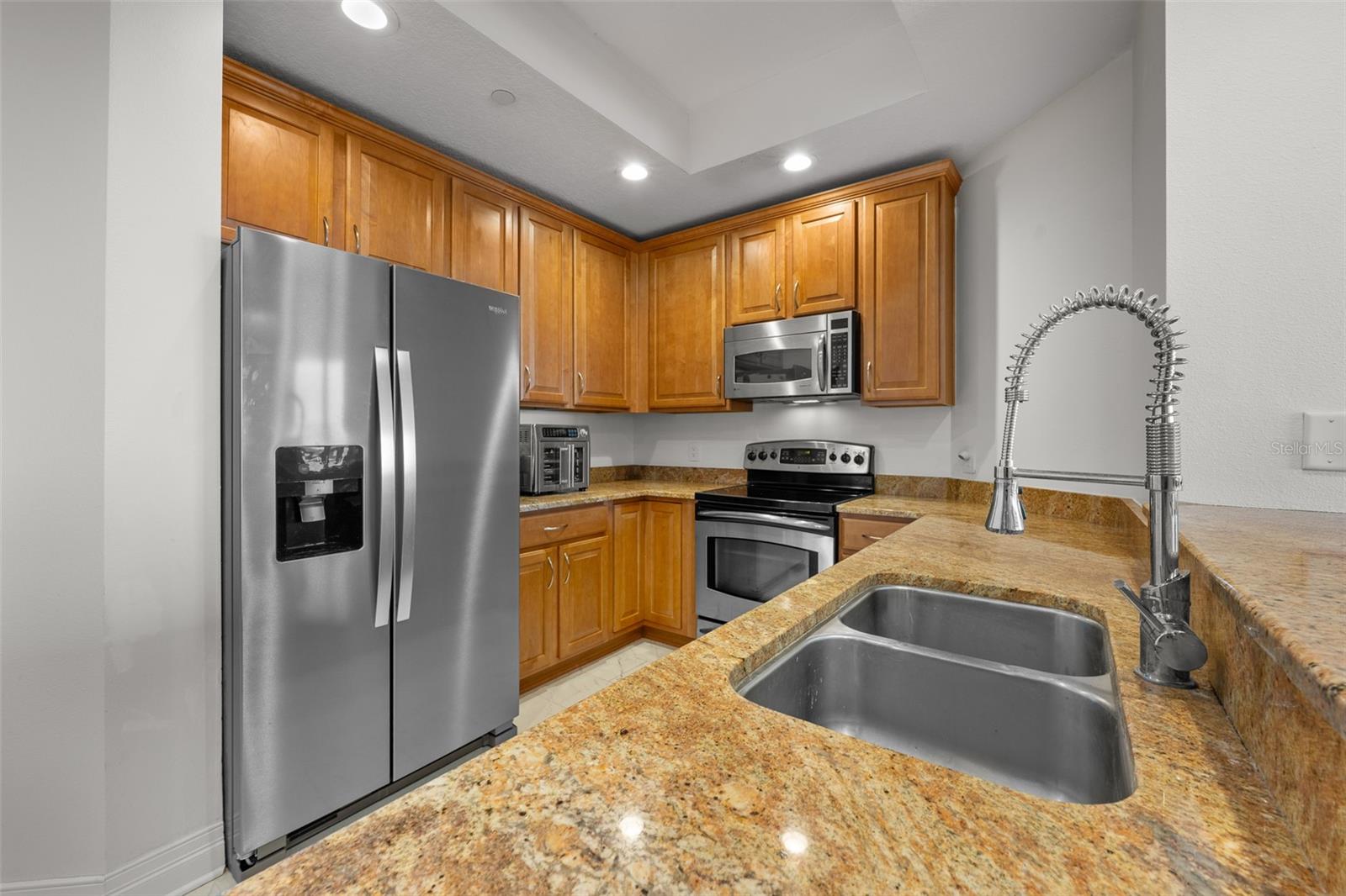 TOWERS OF CHANNELSIDE CONDOMIN - Residential