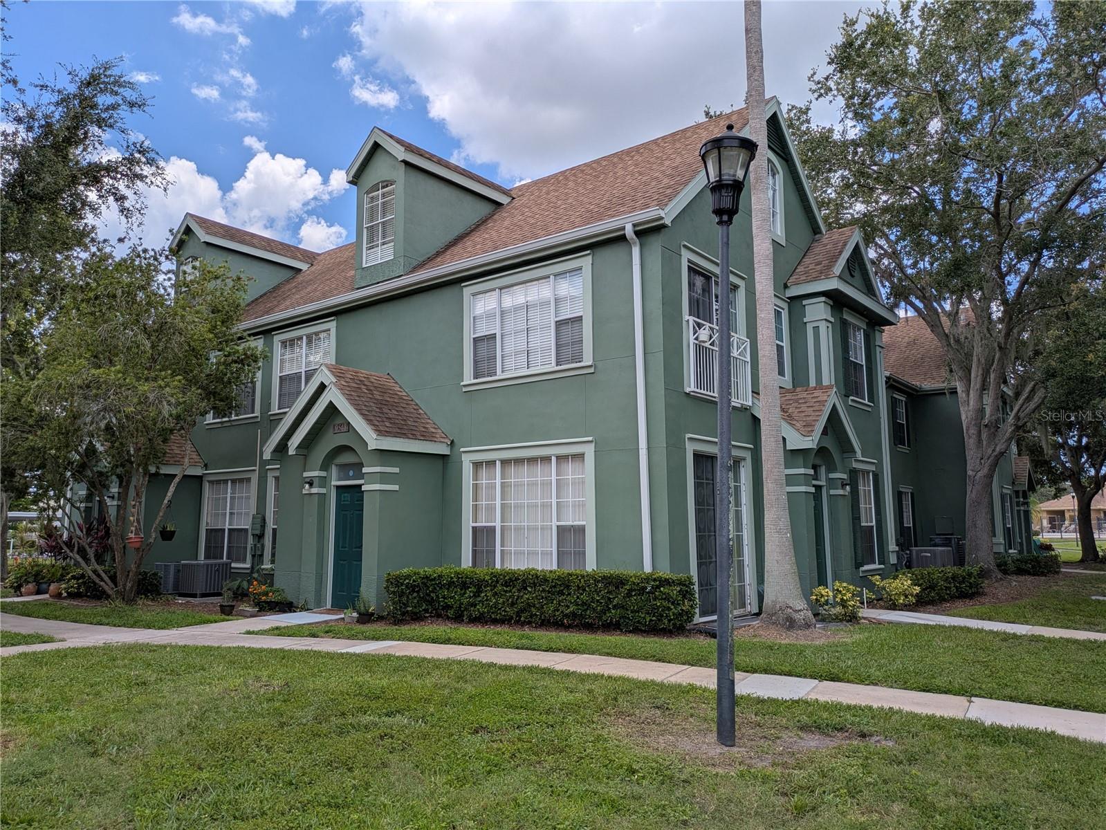 Note- This property is a 3/2, Owner occupied. Landlord need a tenant for 2/1 only.
Master bed and master bath will not be rented but occupied by landlord and kids.
Beautiful home with a serene water view in the gated community, in desirable Westchase area.
Laundry room upstairs. Can be furnished or unfurnished as requested. Parking on-street.
Community amenities include basketball, swimming pool, playground and close to county parks. A rated schools.