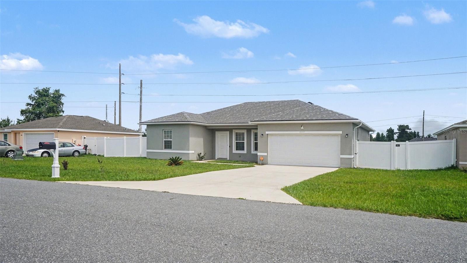 MARION OAKS UN 01 - Residential