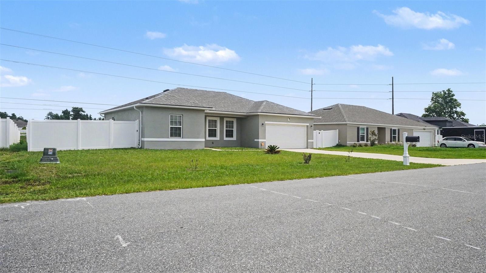 MARION OAKS UN 01 - Residential