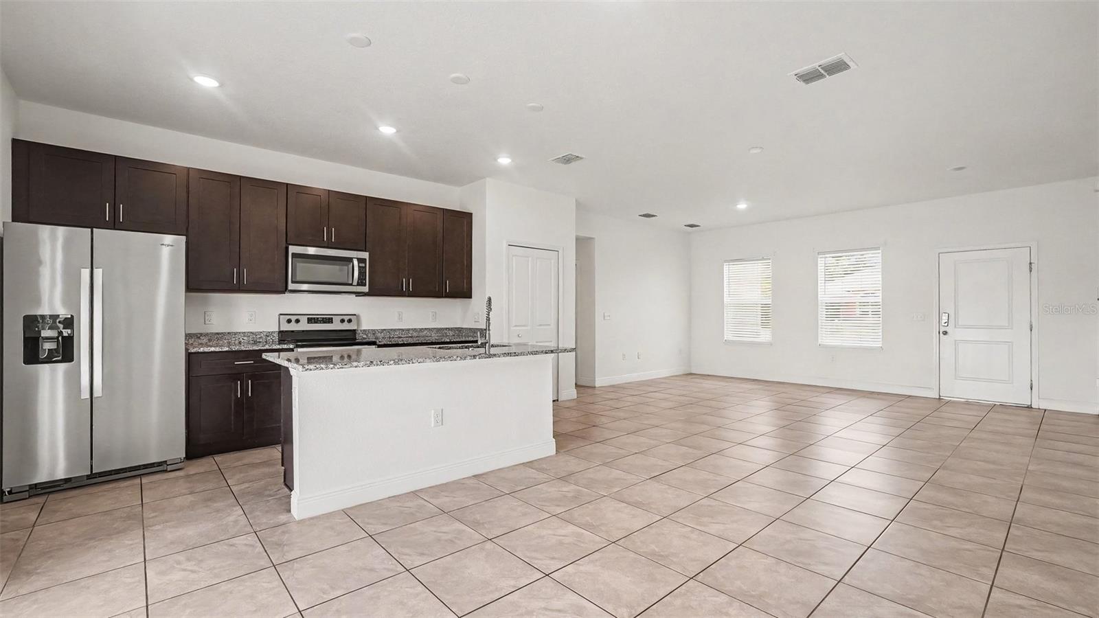 MARION OAKS UN 01 - Residential