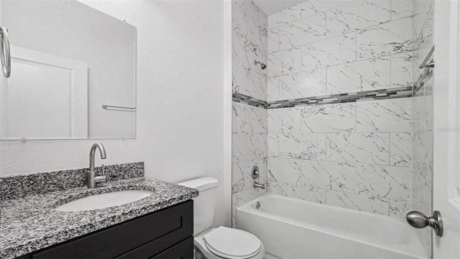MARION OAKS UN 01 - Residential