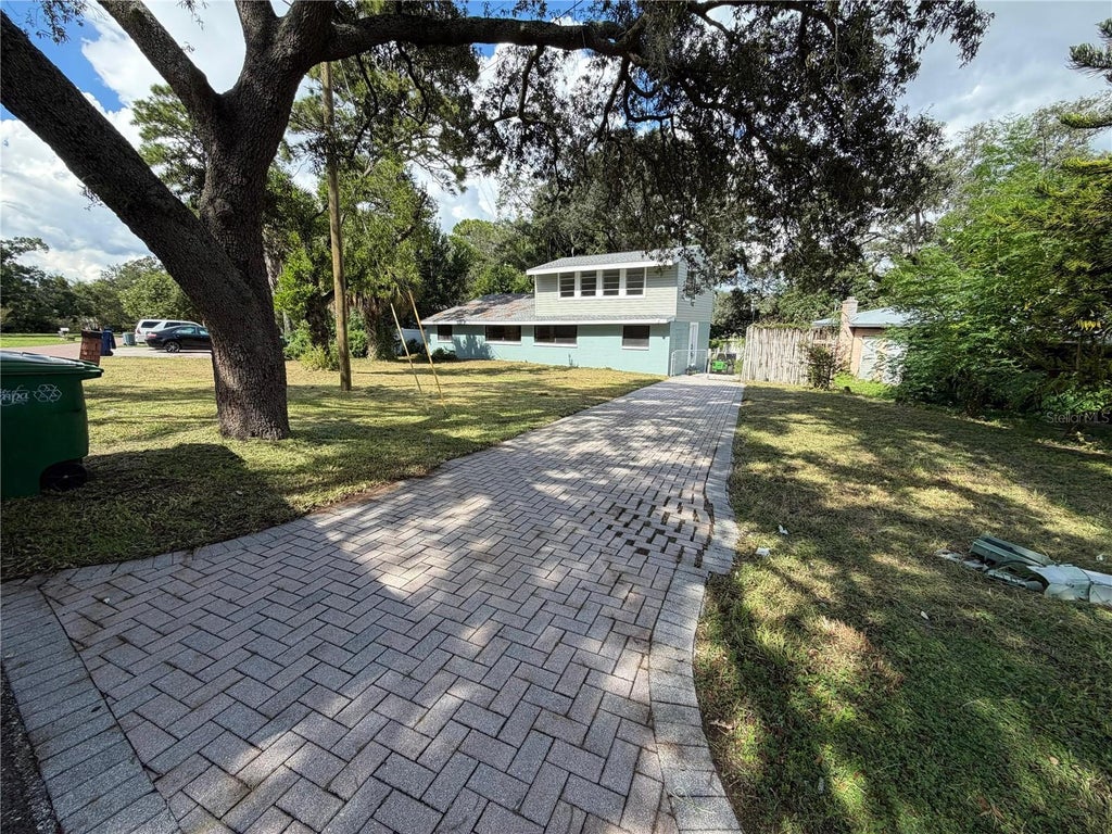 Photo of 10801 N Edison Avenue, Tampa, FL 33612 (MLS # TB8538210)