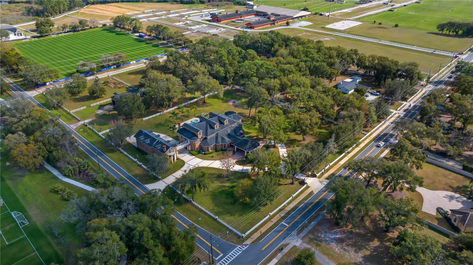 1501 LAKE MARKHAM ROAD