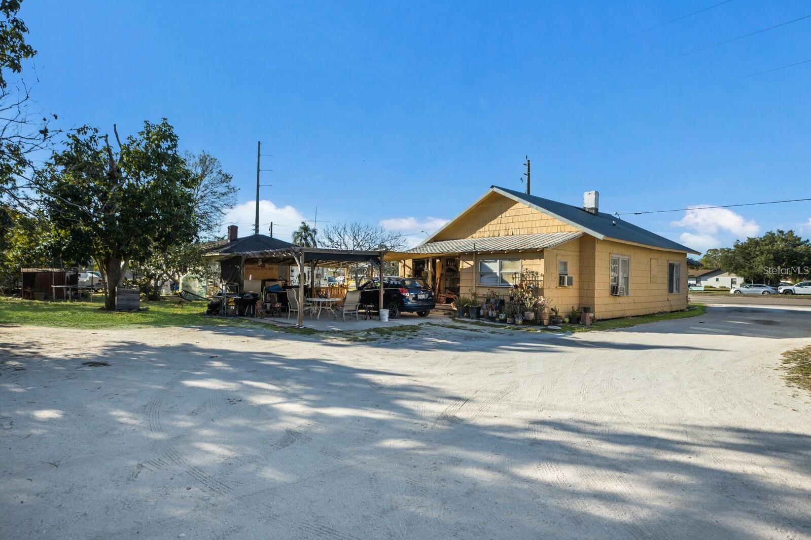 EUCALYPTUS HEIGHTS - Land