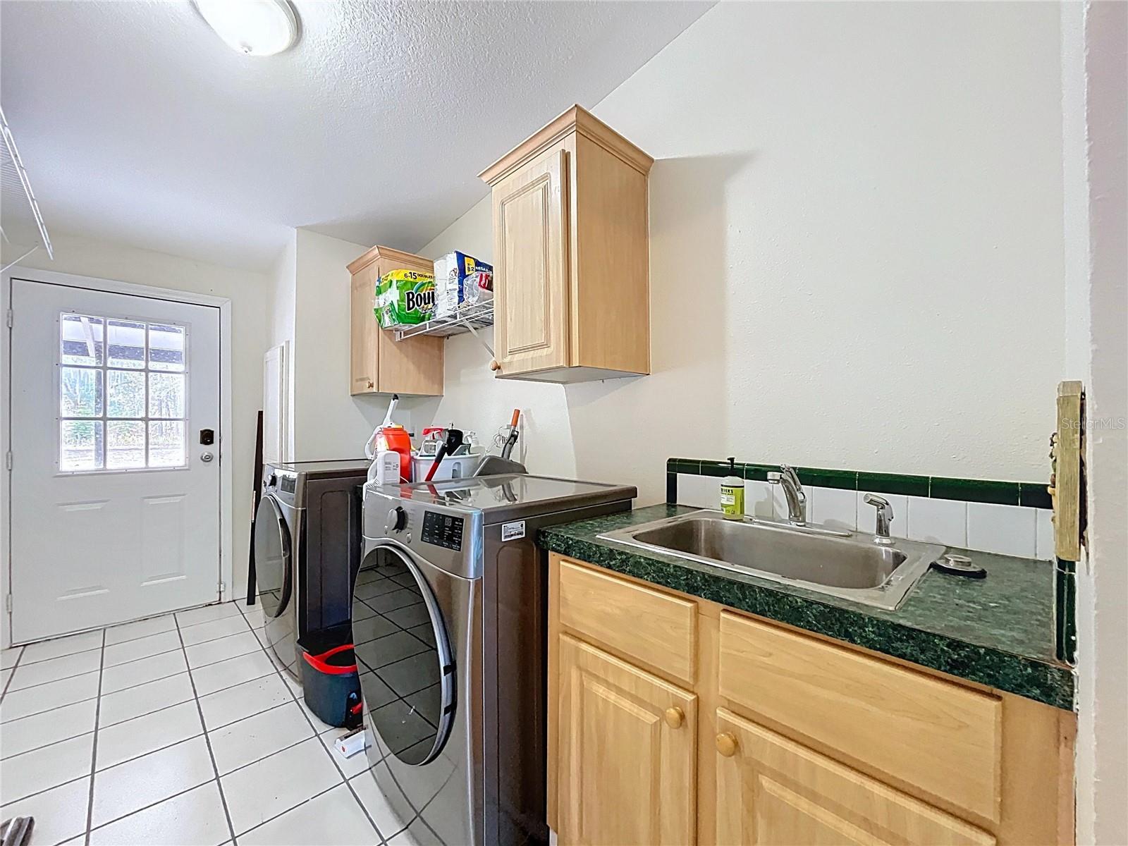 LONESOME AREA - Residential