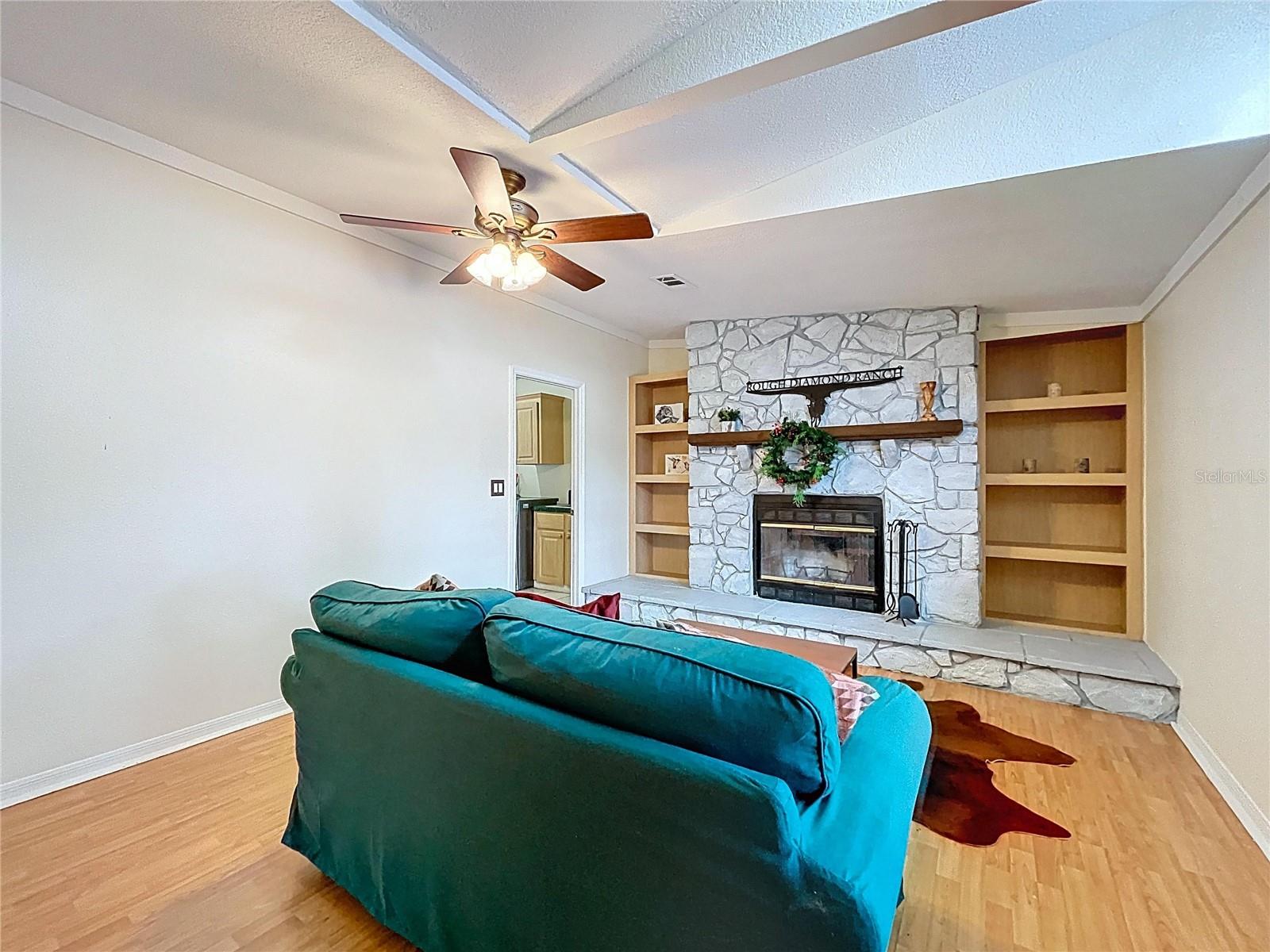 LONESOME AREA - Residential