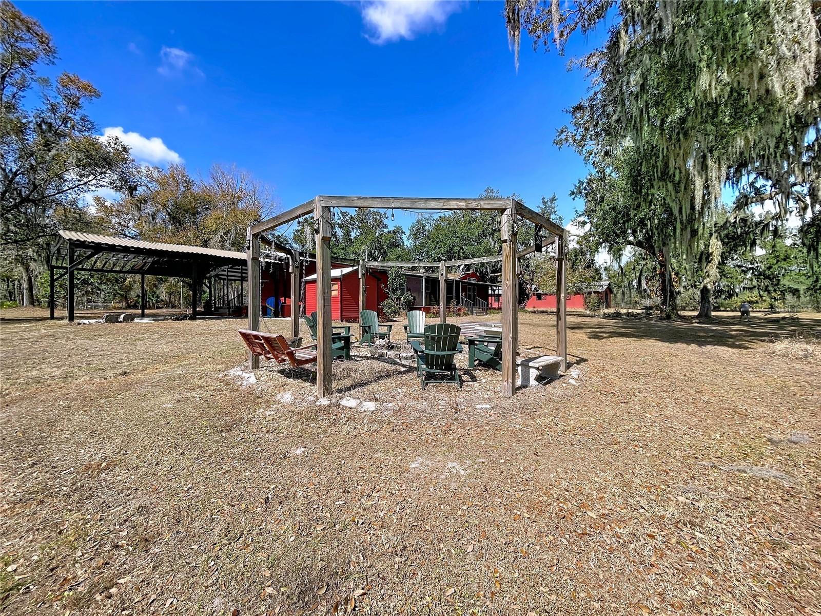 LONESOME AREA - Residential