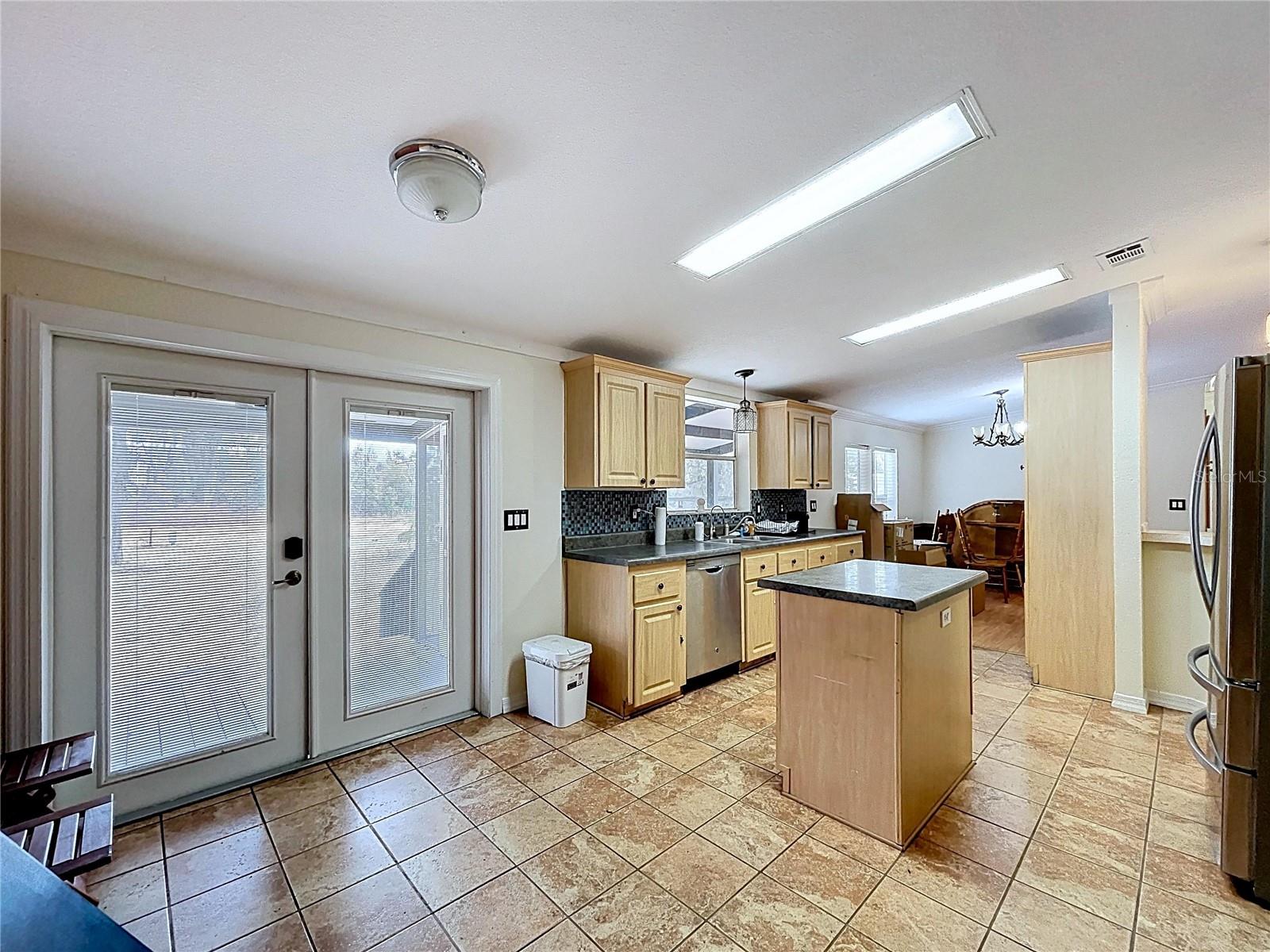 LONESOME AREA - Residential