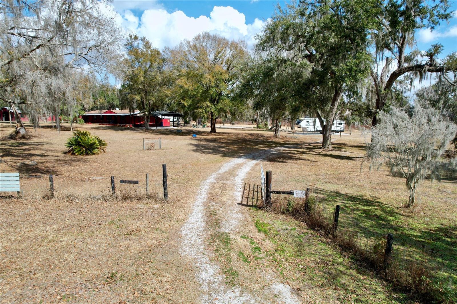 LONESOME AREA - Residential