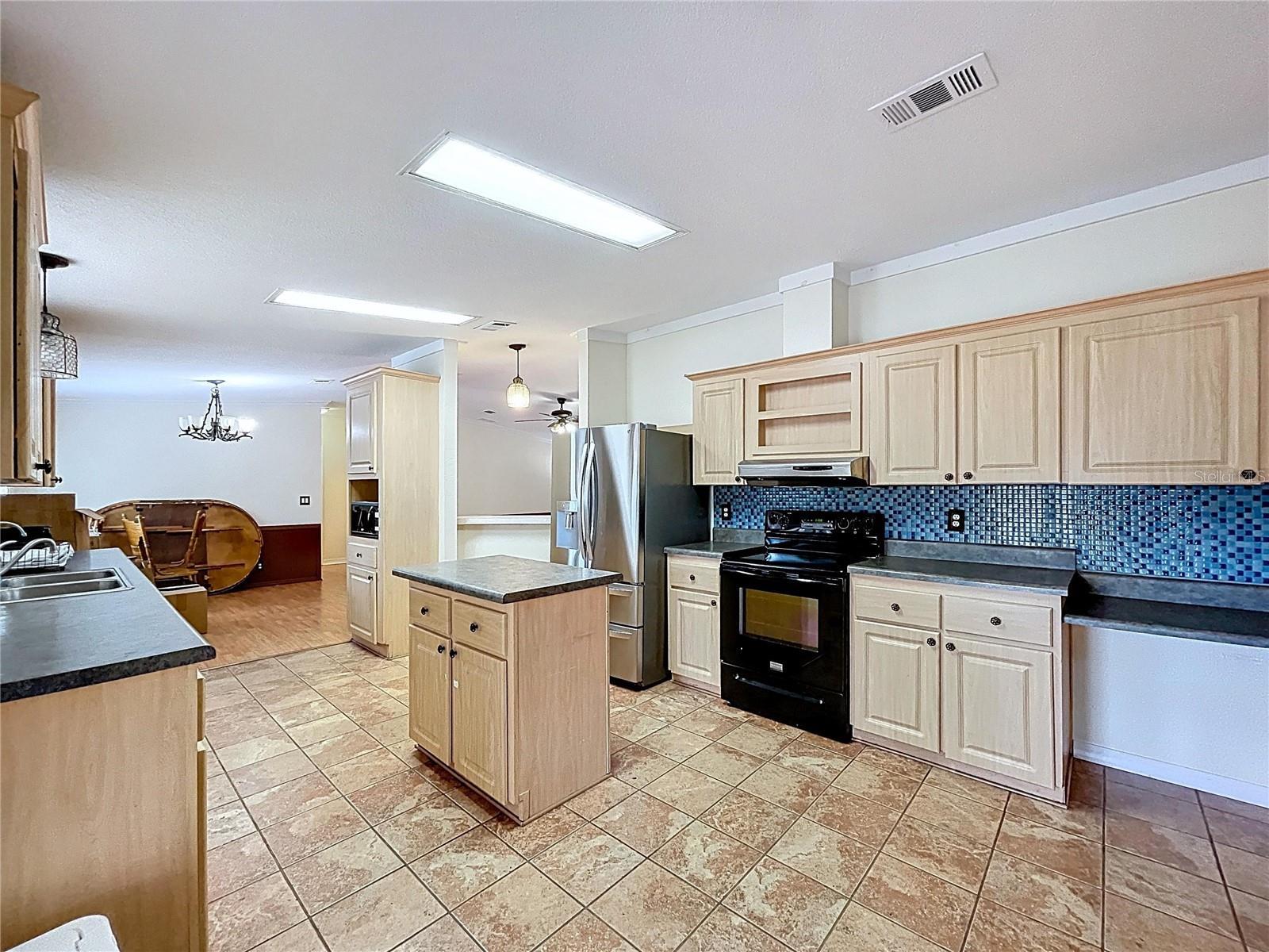 LONESOME AREA - Residential