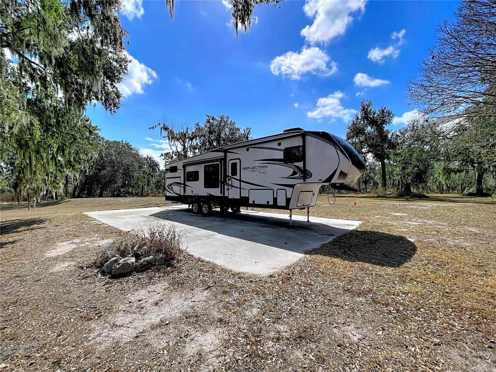 LONESOME AREA - Residential