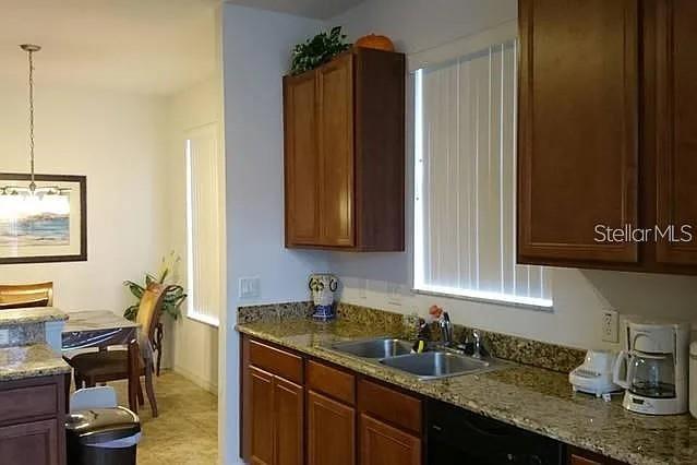CRYSTAL COVE RESORT - Residential Lease