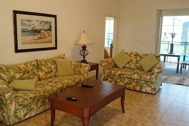 CRYSTAL COVE RESORT - Residential Lease