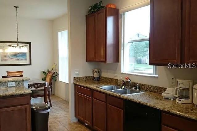 CRYSTAL COVE RESORT - Residential Lease