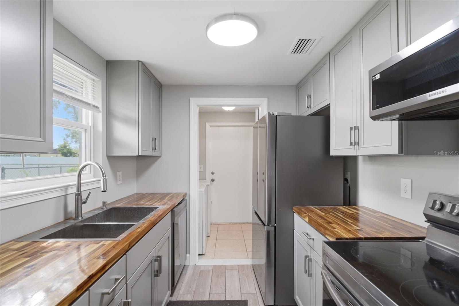 DELTONA LAKES UNIT 32 - Residential