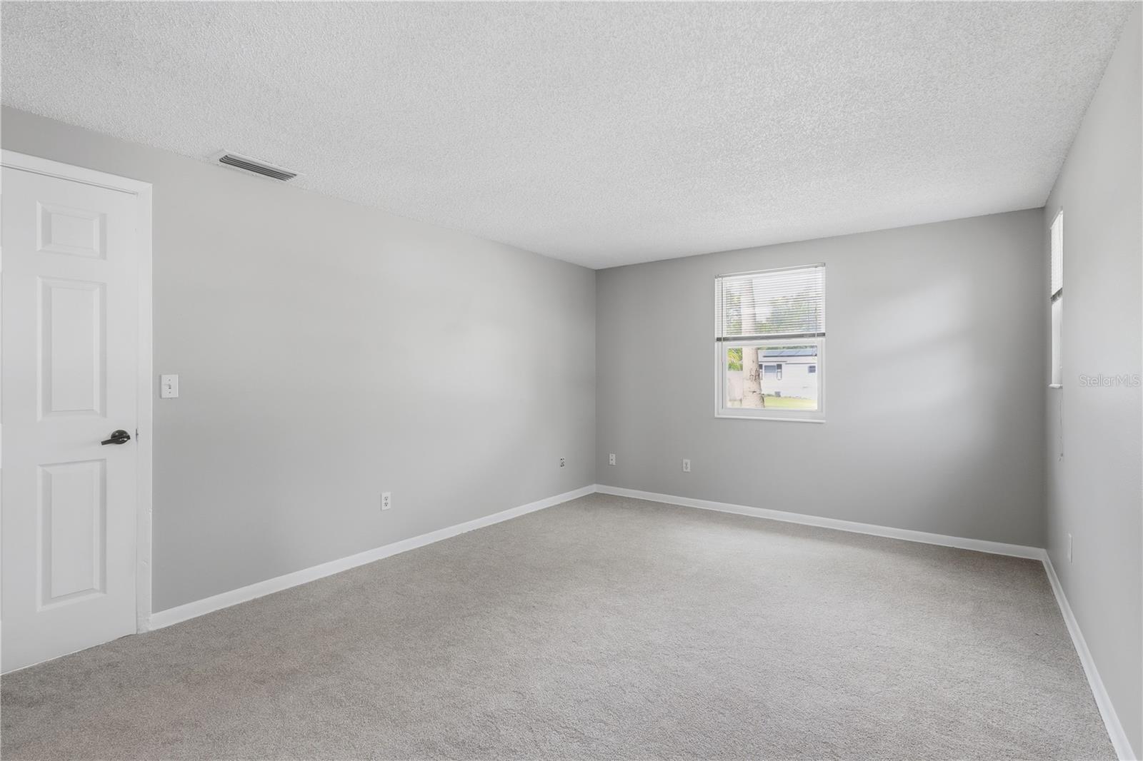 DELTONA LAKES UNIT 32 - Residential