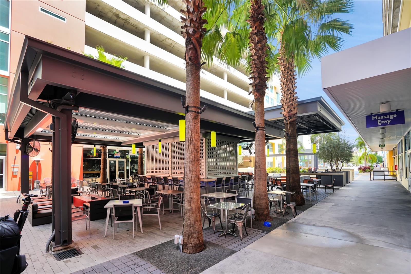 GRAND CENTRAL AT KENNEDY RESID - Residential