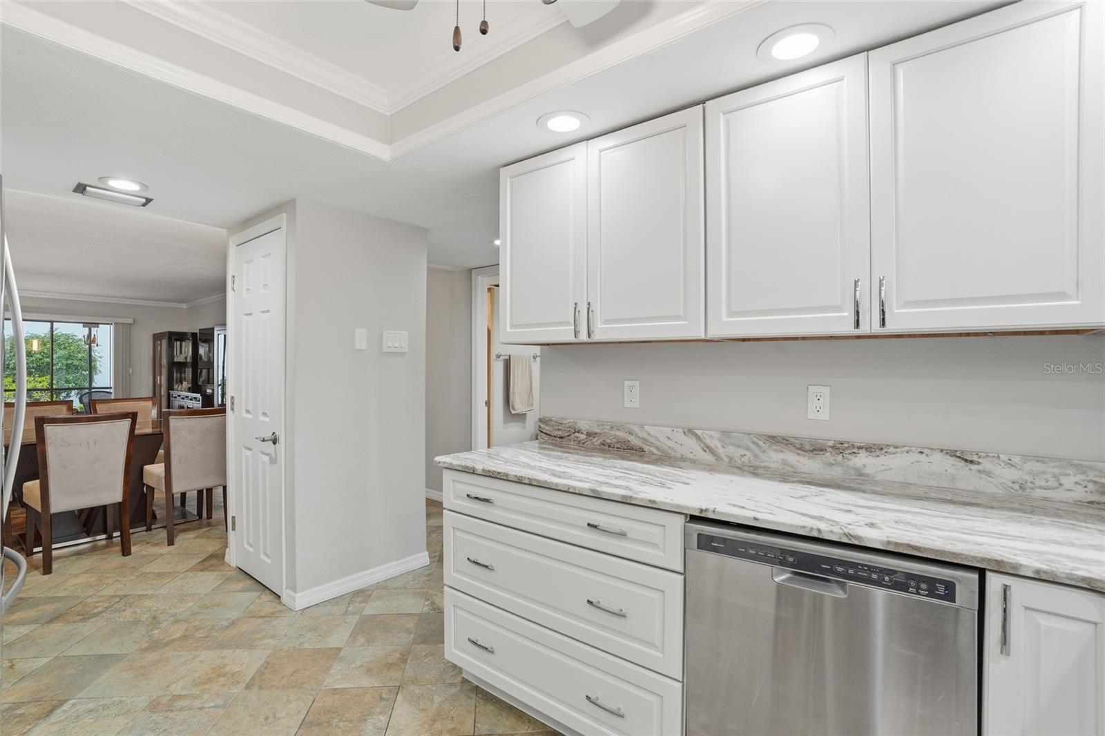 MANASOTA BEACH GARDENS - Residential