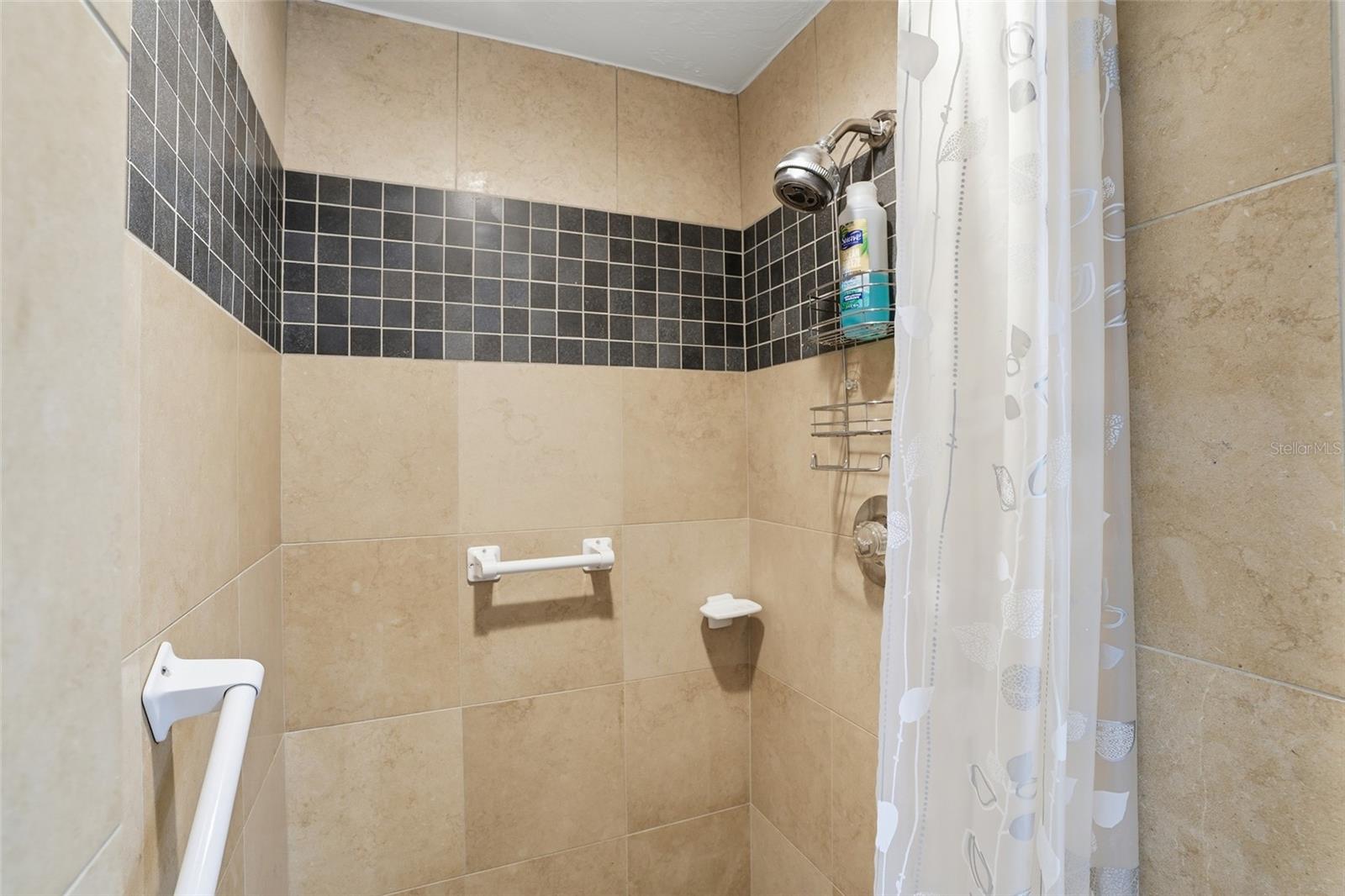 MANASOTA BEACH GARDENS - Residential